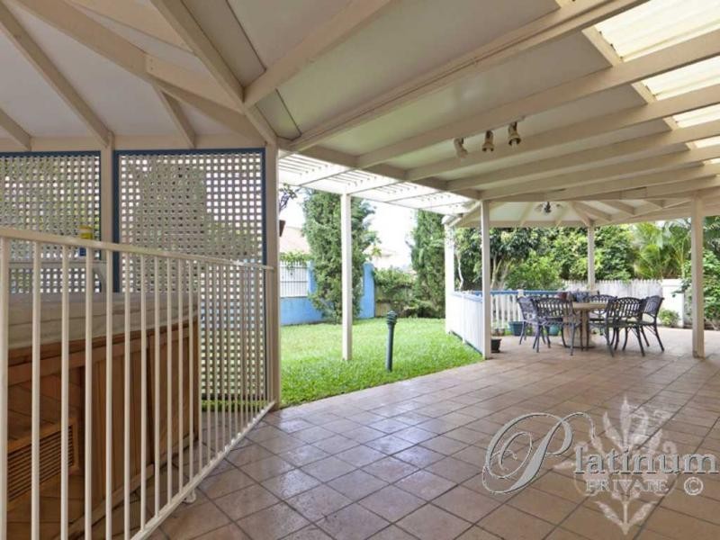 137 Cribb Road, Carindale QLD 4152
