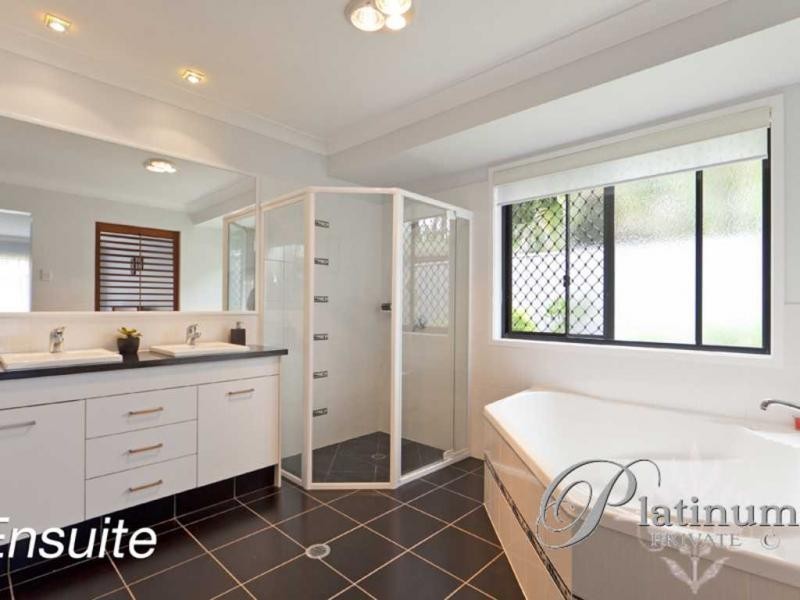 59 Moss Road, Wakerley QLD 4154