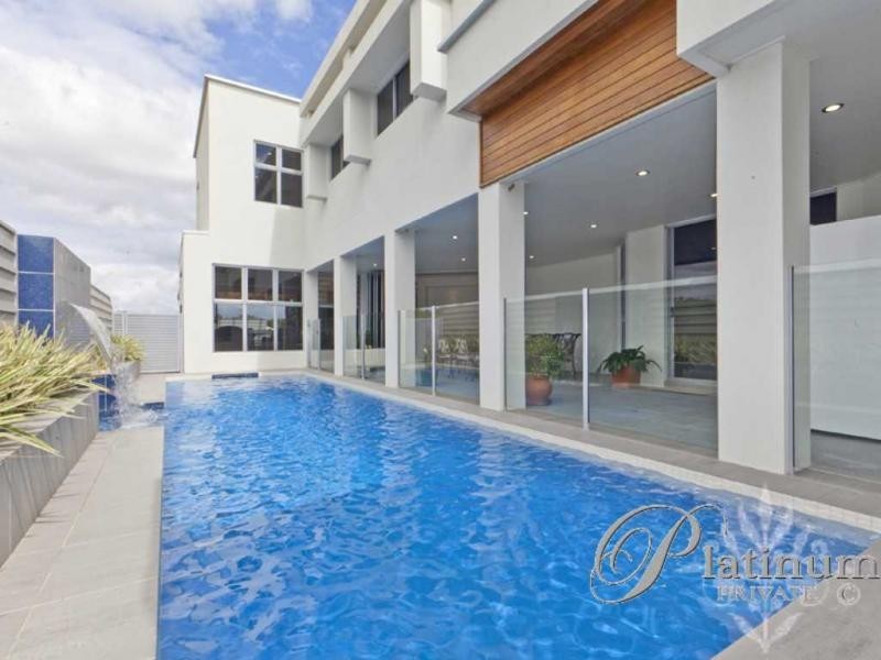 1 Mark Townend Link, Daisy Hill QLD 4127