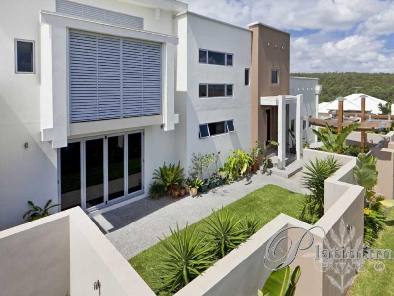 1 Mark Townend Link, Daisy Hill QLD 4127