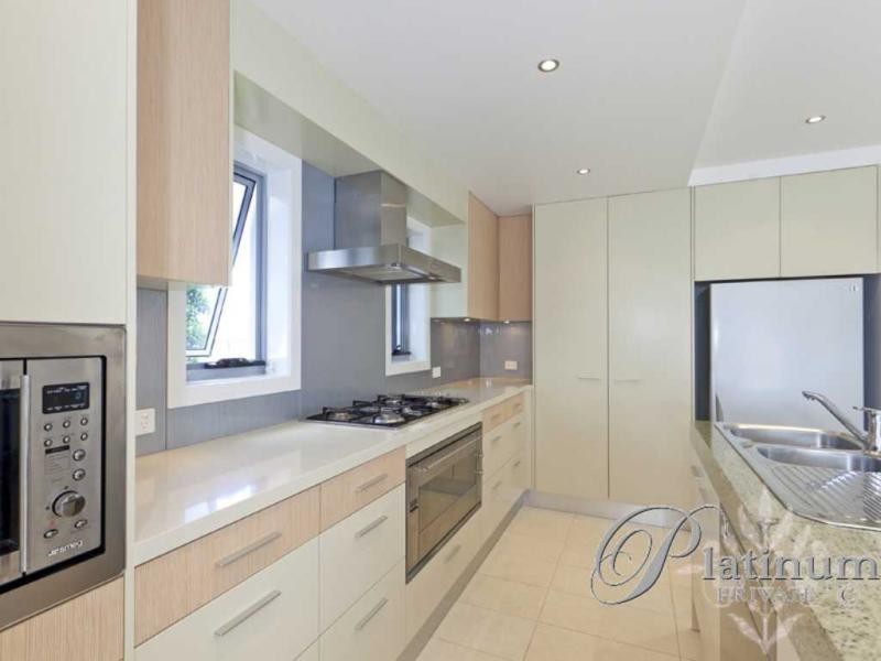 1 Mark Townend Link, Daisy Hill QLD 4127