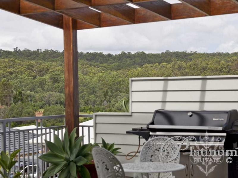 1 Mark Townend Link, Daisy Hill QLD 4127