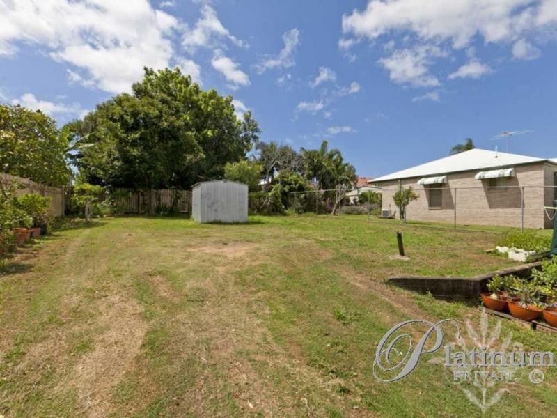 87 Glenora Street, Wynnum QLD 4178
