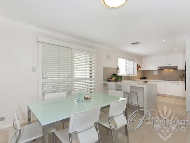 3 Boynedale Street, Carindale QLD 4152