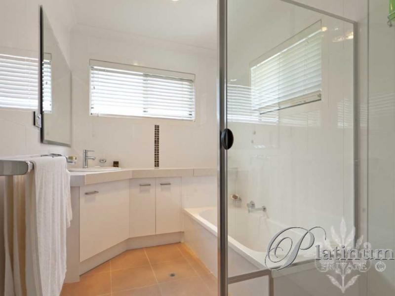 3 Boynedale Street, Carindale QLD 4152
