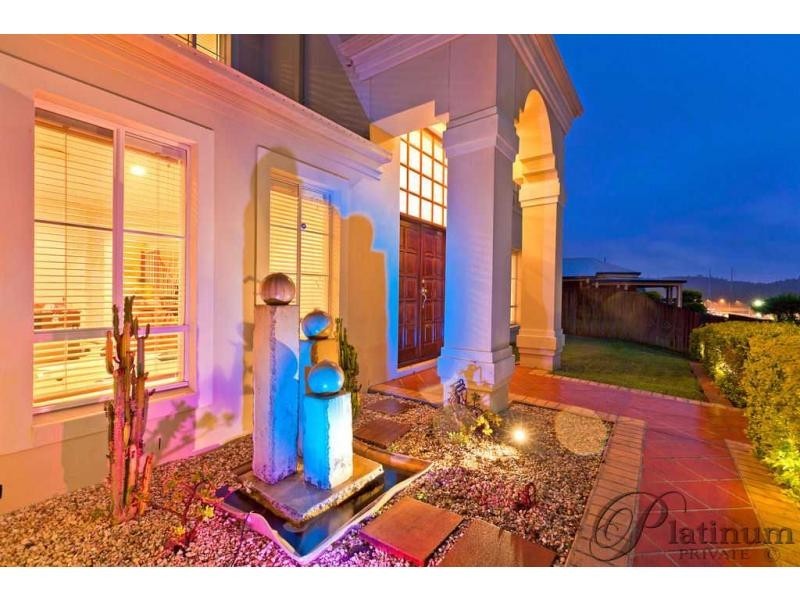 57 Silky Oak Crescent, Carindale QLD 4152