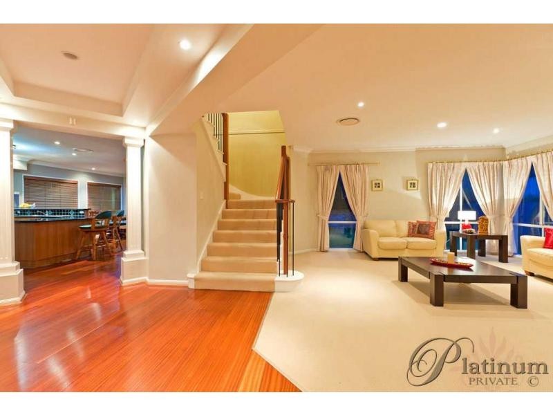 57 Silky Oak Crescent, Carindale QLD 4152