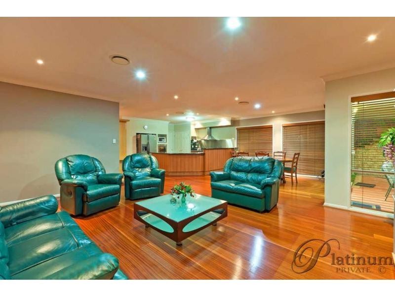 57 Silky Oak Crescent, Carindale QLD 4152