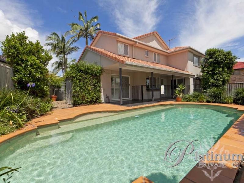 5 Chelsea Court, Carindale QLD 4152