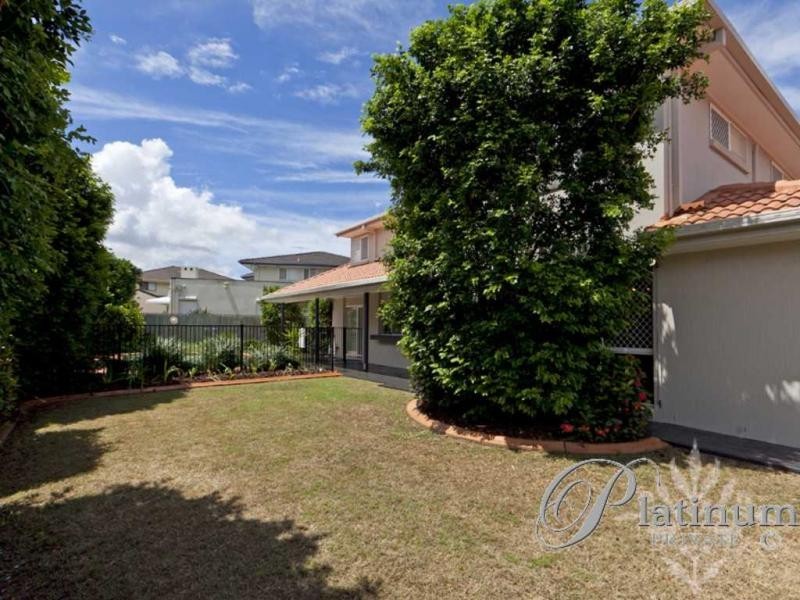 5 Chelsea Court, Carindale QLD 4152