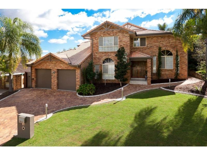 97 Kilmorey Street, Carindale QLD 4152