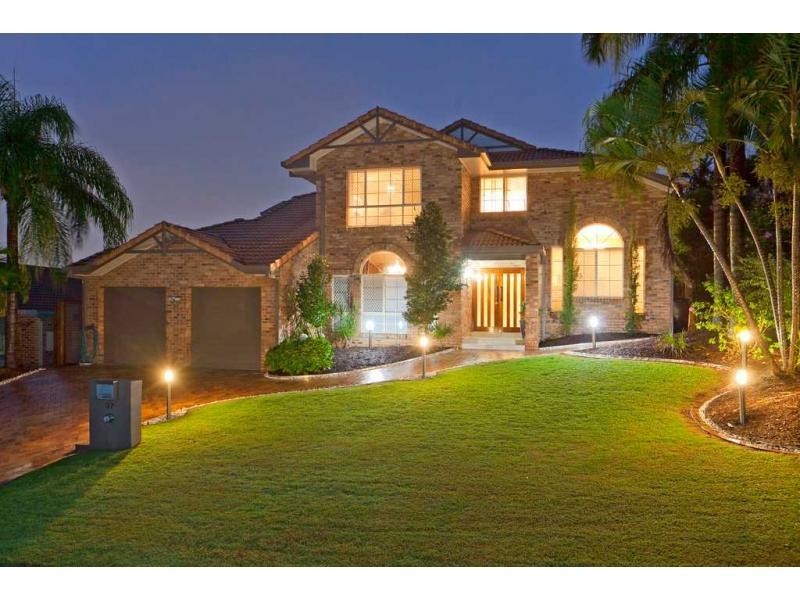 97 Kilmorey Street, Carindale QLD 4152