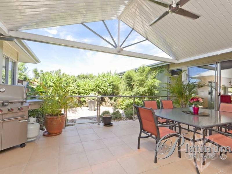 2 Hepburn Close, Wakerley QLD 4154