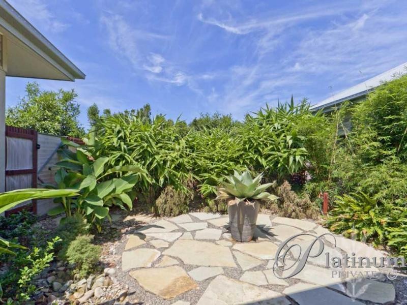 2 Hepburn Close, Wakerley QLD 4154