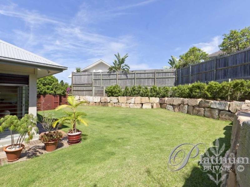 2 Hepburn Close, Wakerley QLD 4154