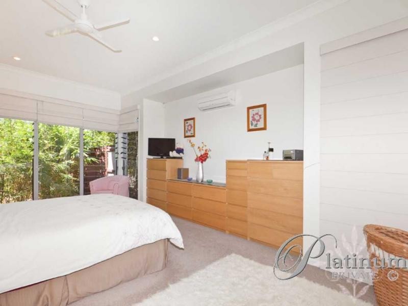2 Hepburn Close, Wakerley QLD 4154