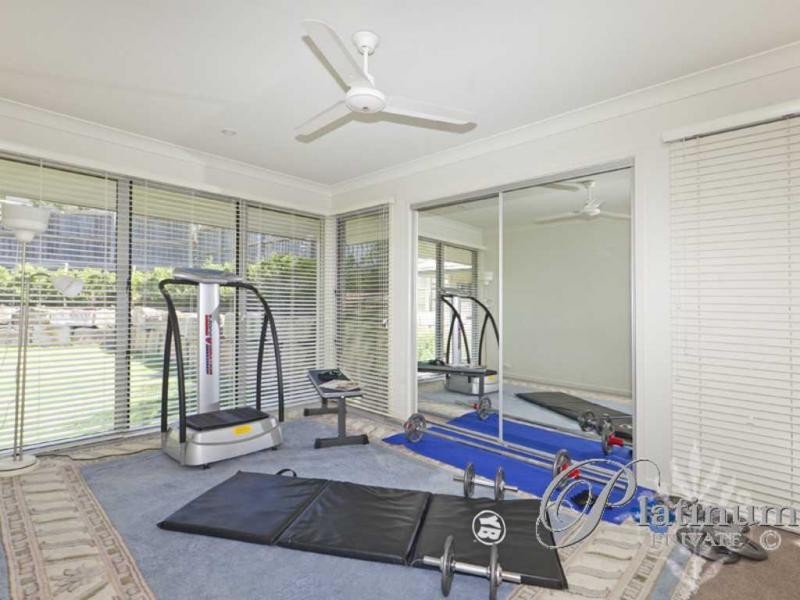 2 Hepburn Close, Wakerley QLD 4154
