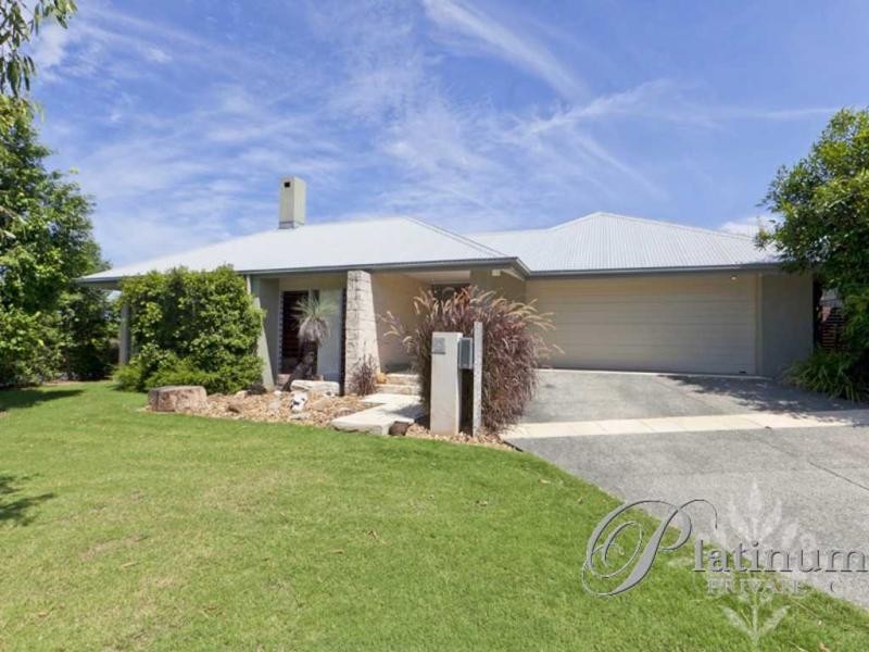 2 Hepburn Close, Wakerley QLD 4154