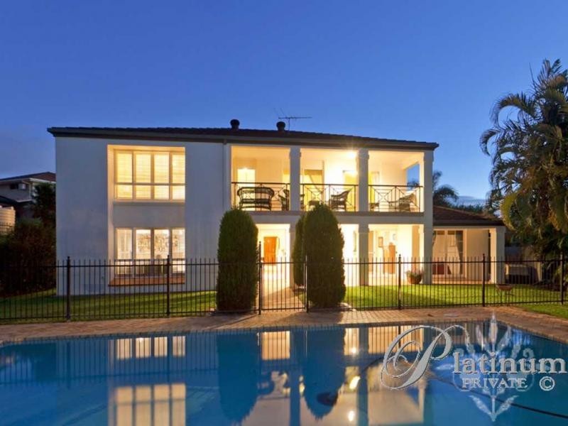 12 Quetta Close, Carindale QLD 4152