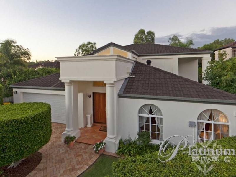 12 Quetta Close, Carindale QLD 4152