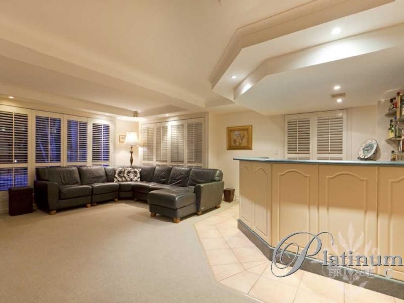 12 Quetta Close, Carindale QLD 4152