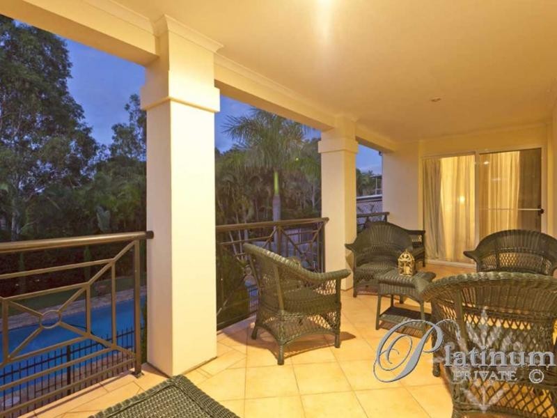 12 Quetta Close, Carindale QLD 4152