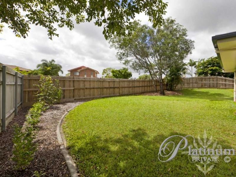 2 Kell Court, Carindale QLD 4152