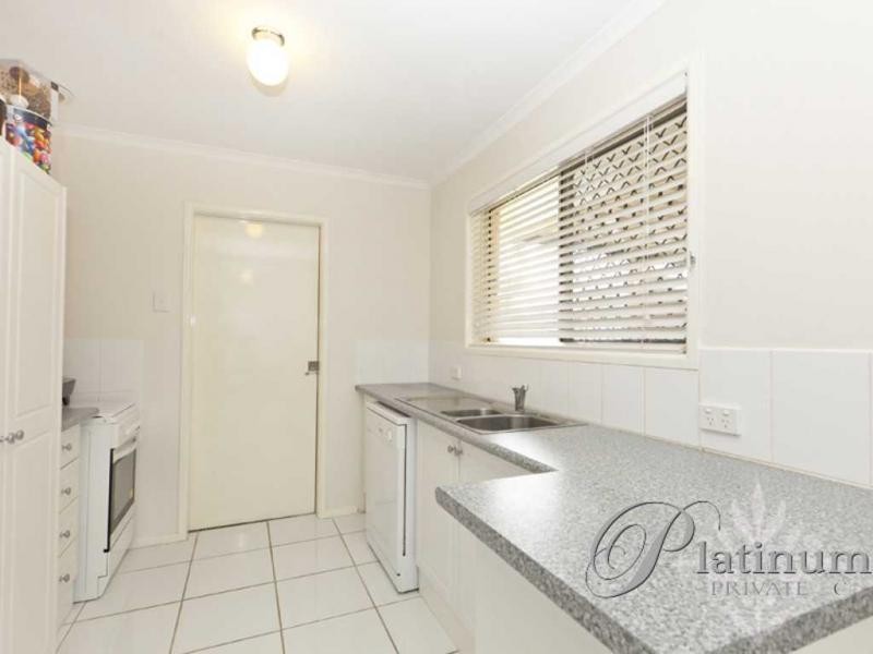 2 Kell Court, Carindale QLD 4152