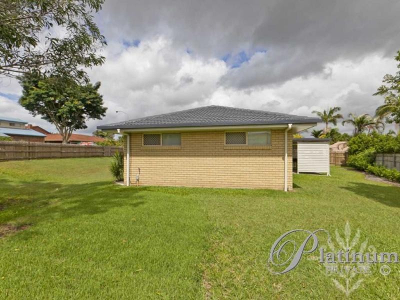 2 Kell Court, Carindale QLD 4152