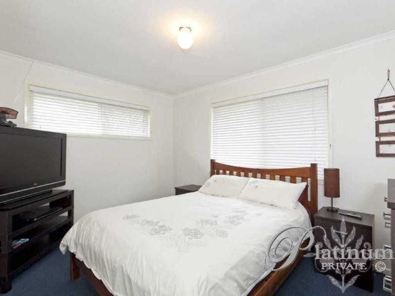 2 Kell Court, Carindale QLD 4152