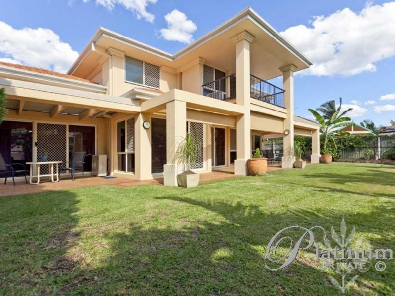 8 Opperman Place, Carindale QLD 4152