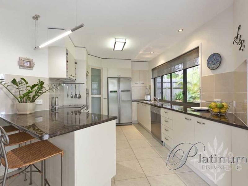 16 Glider Close, Wakerley QLD 4154