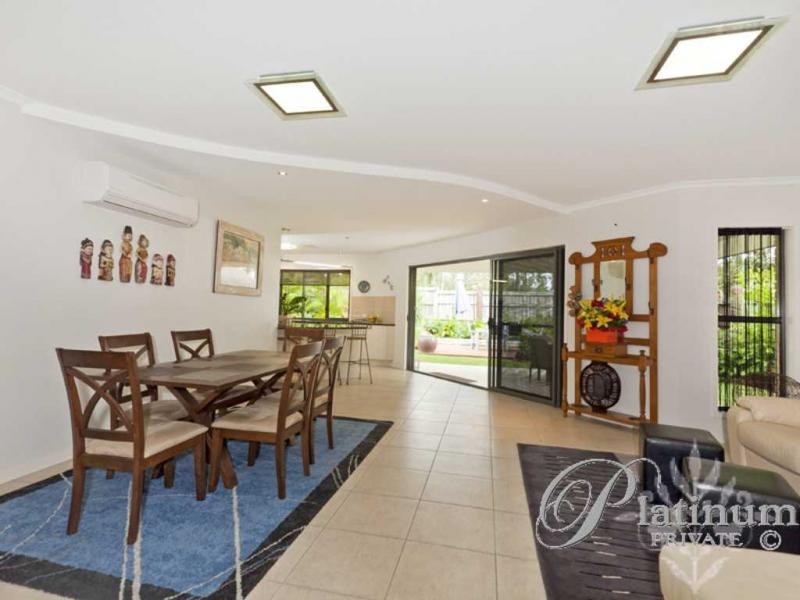 16 Glider Close, Wakerley QLD 4154