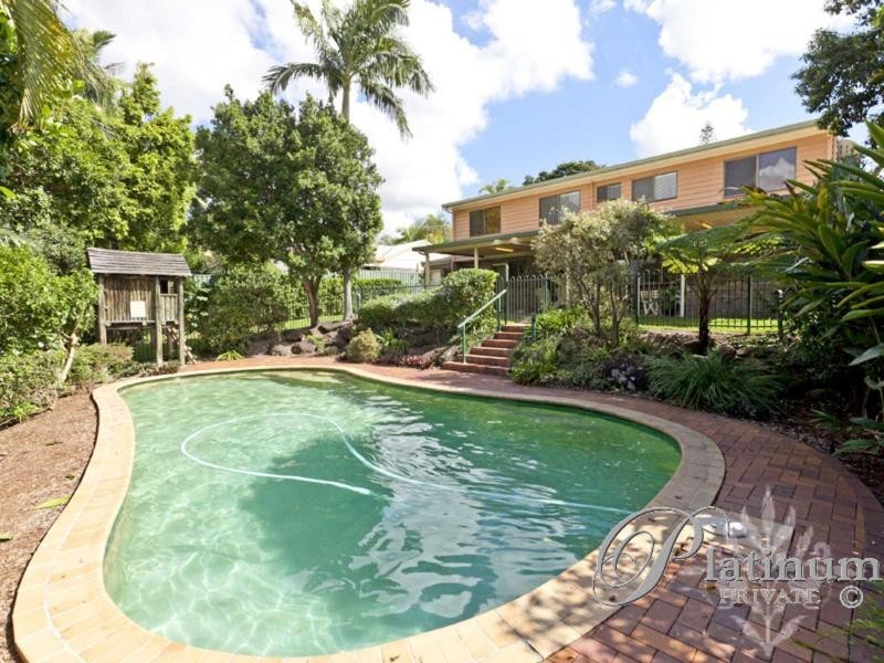 36 Banwell Crescent, Carindale QLD 4152