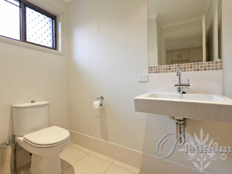 36 Banwell Crescent, Carindale QLD 4152