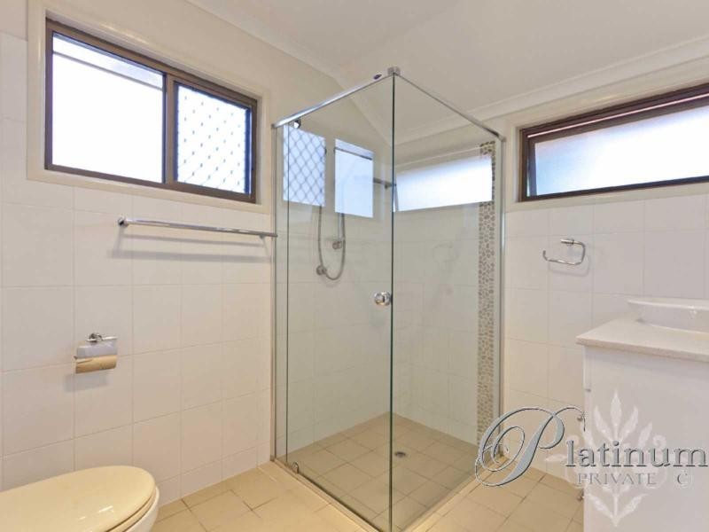 36 Banwell Crescent, Carindale QLD 4152
