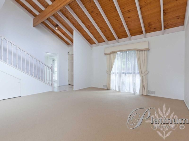 36 Banwell Crescent, Carindale QLD 4152