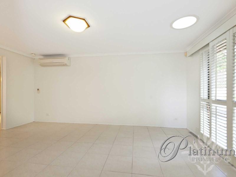 36 Banwell Crescent, Carindale QLD 4152