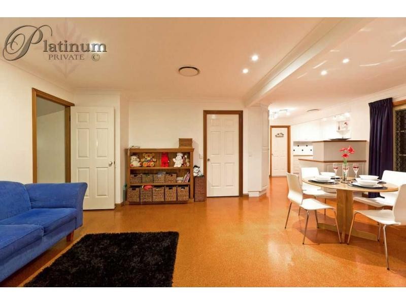 41 Eromanga Street, Carindale QLD 4152