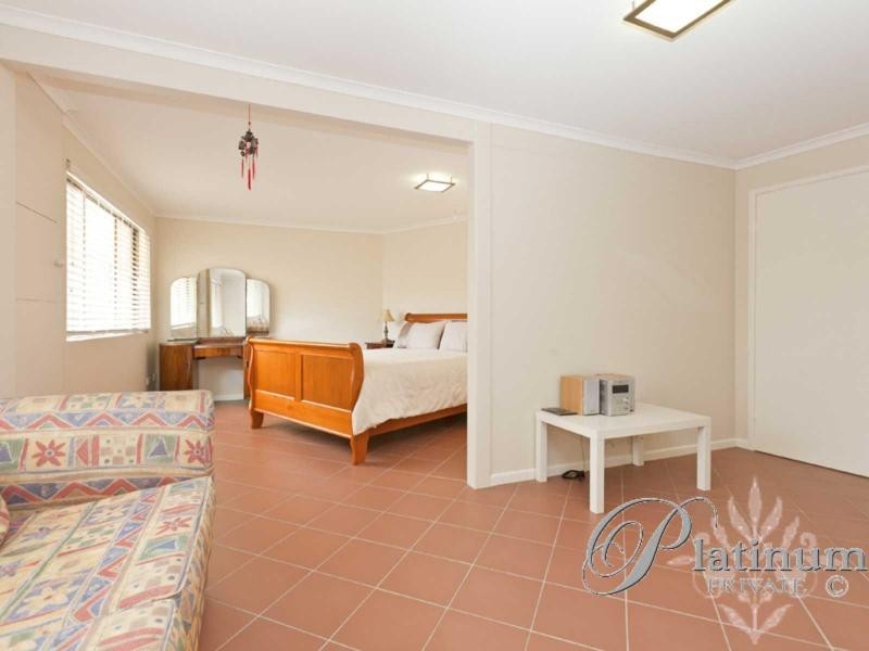 50 Modred Street, Carindale QLD 4152