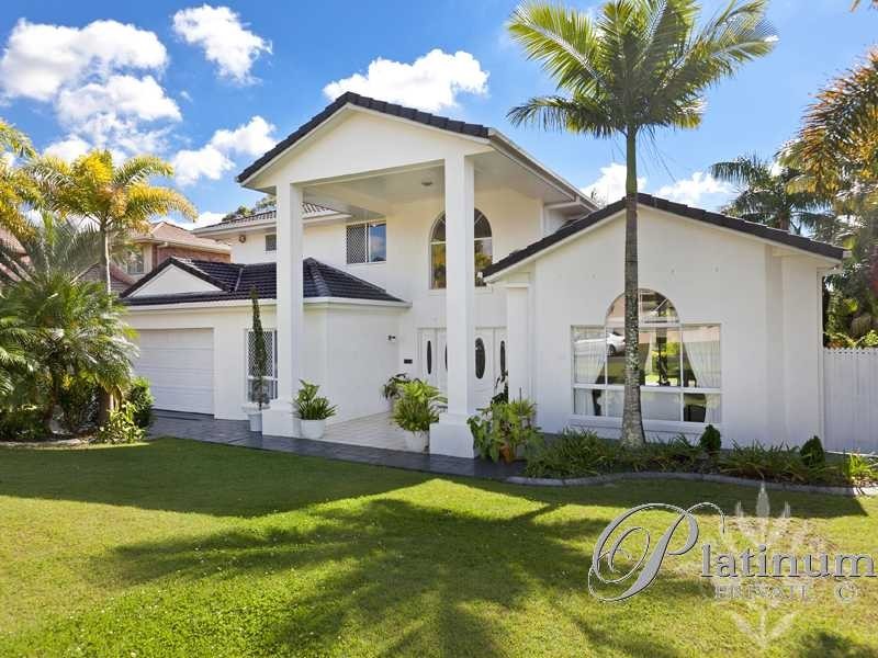 11 Carrington Street, Carindale QLD 4152