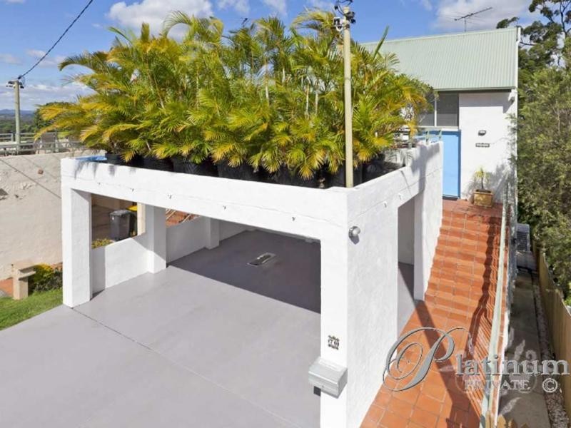 70 Mt Gravatt Road, Upper Mount Gravatt QLD 4122