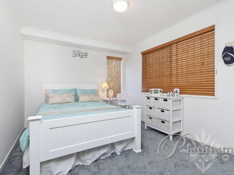 70 Mt Gravatt Road, Upper Mount Gravatt QLD 4122
