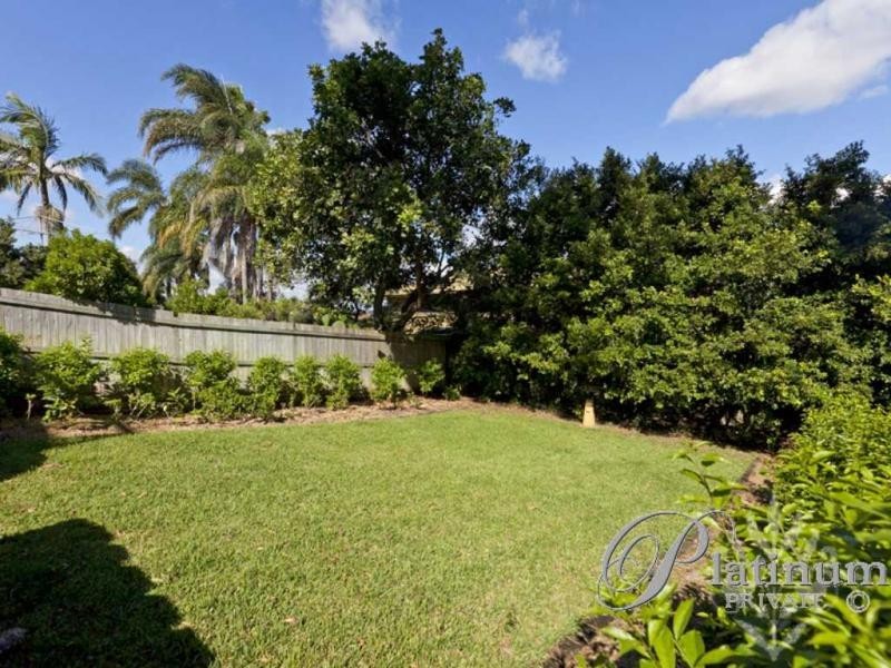 70 Mt Gravatt Road, Upper Mount Gravatt QLD 4122