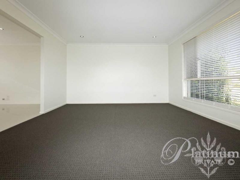 47 Cribb Road, Carindale QLD 4152