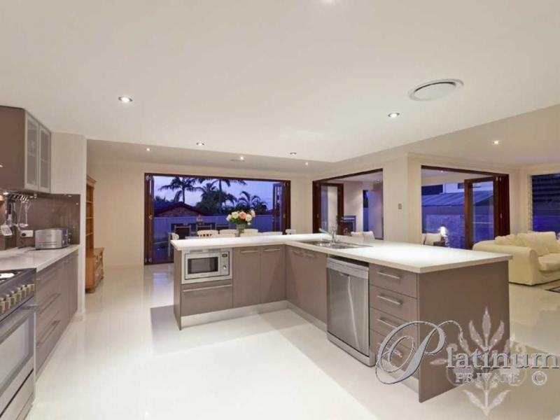 3 Almavale Street, Carindale QLD 4152