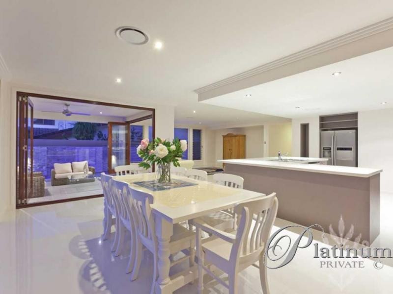 3 Almavale Street, Carindale QLD 4152