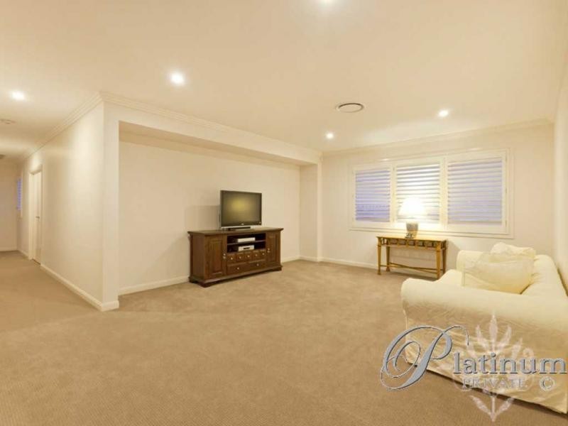 3 Almavale Street, Carindale QLD 4152