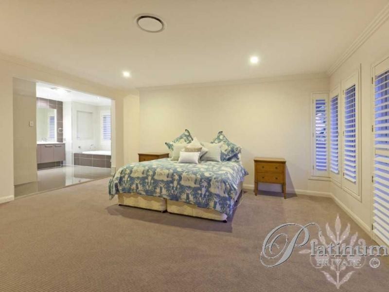 3 Almavale Street, Carindale QLD 4152