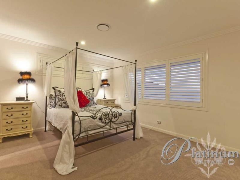 3 Almavale Street, Carindale QLD 4152